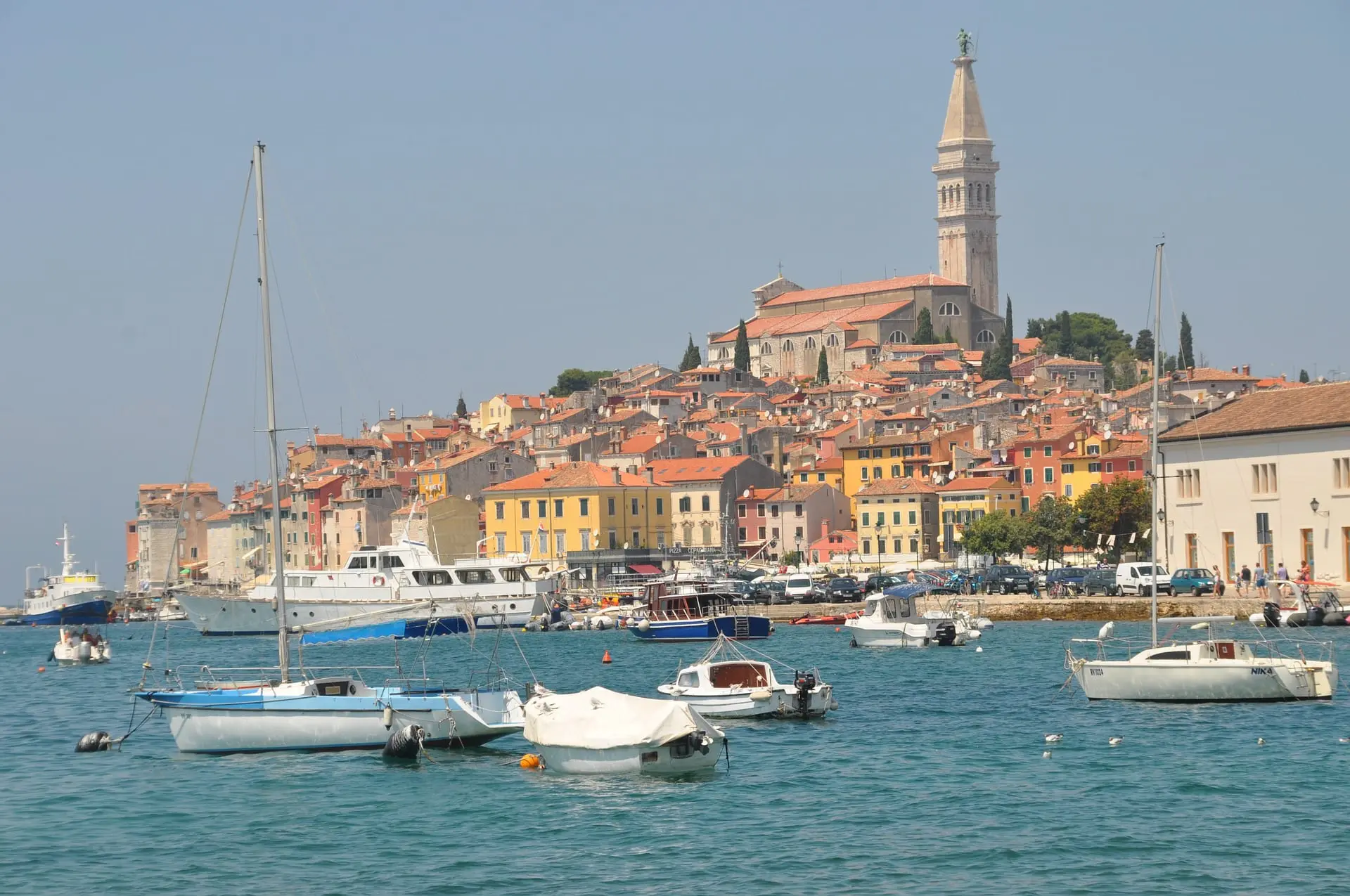 What Catamarans Are Available To Charter?