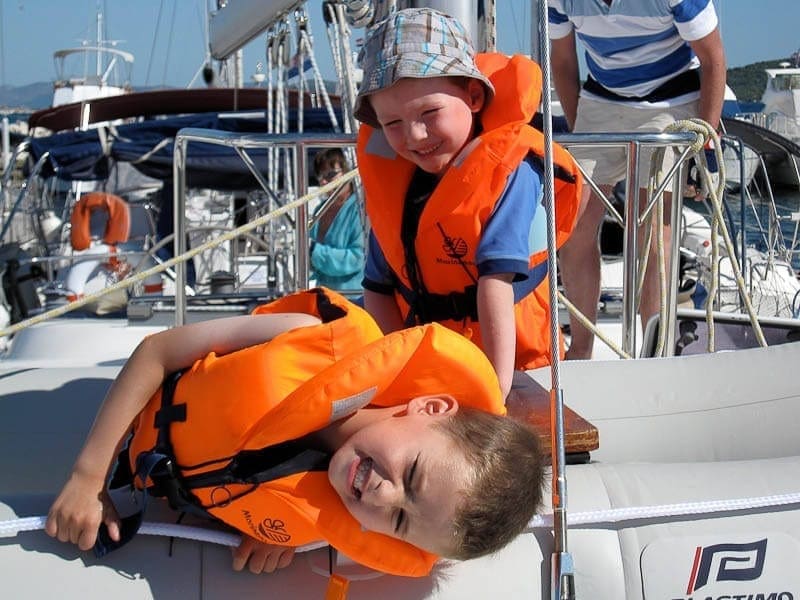 What Are the Benefits of a Bareboat Charter?