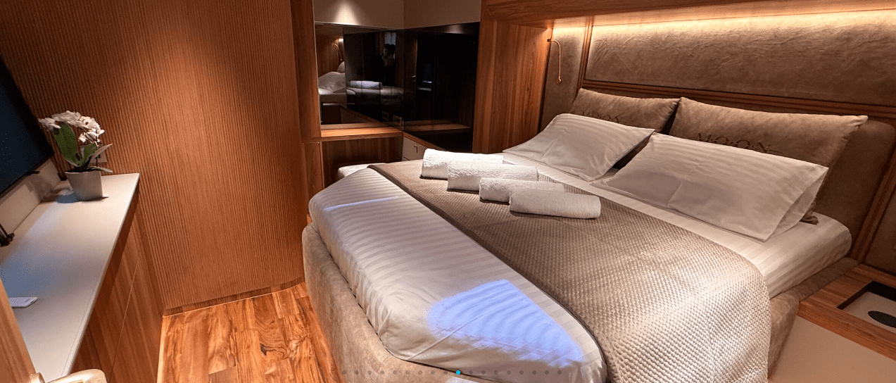 Accommodation On The Moon Yacht 65