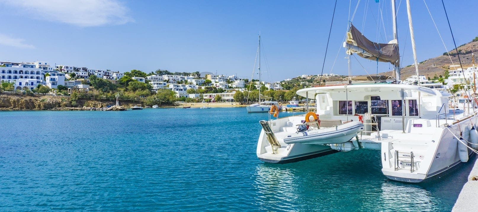 What Is A Yacht Hostess's Typical Salary?