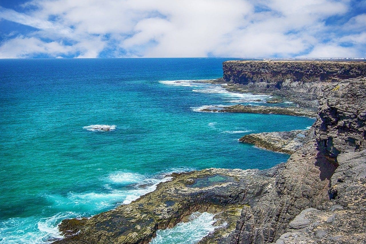 Why Go On A Canaries Bareboat Charter?