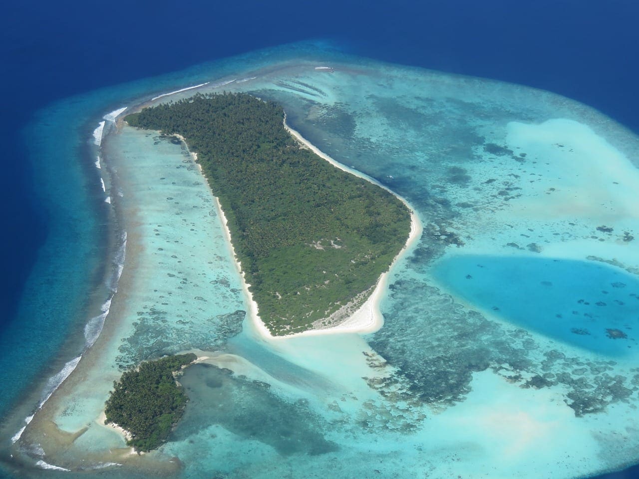 Why Go on a Luxury Maldives Yacht Charter?