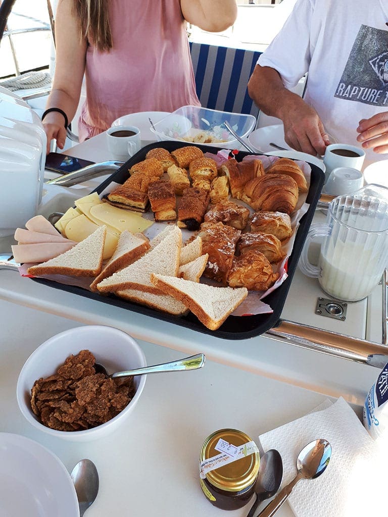 What Greek Supermarkets Offer
