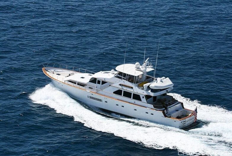 M/Y Captivator