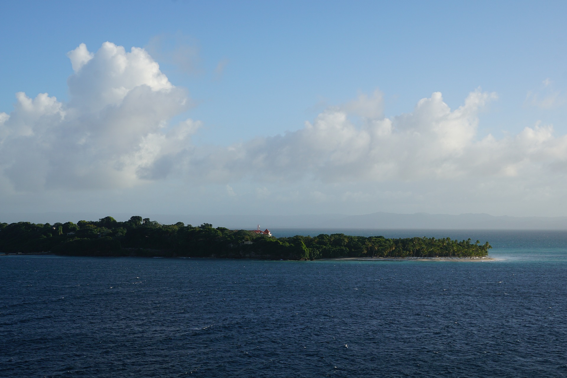 Places Not to Miss on a BVI Yacht Charter