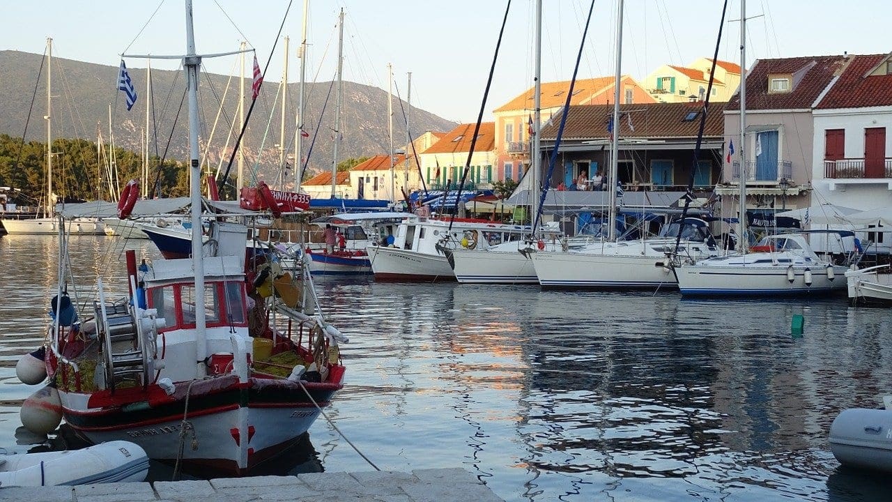 What’s The Best Time To Book An Ionian Yacht Charter?