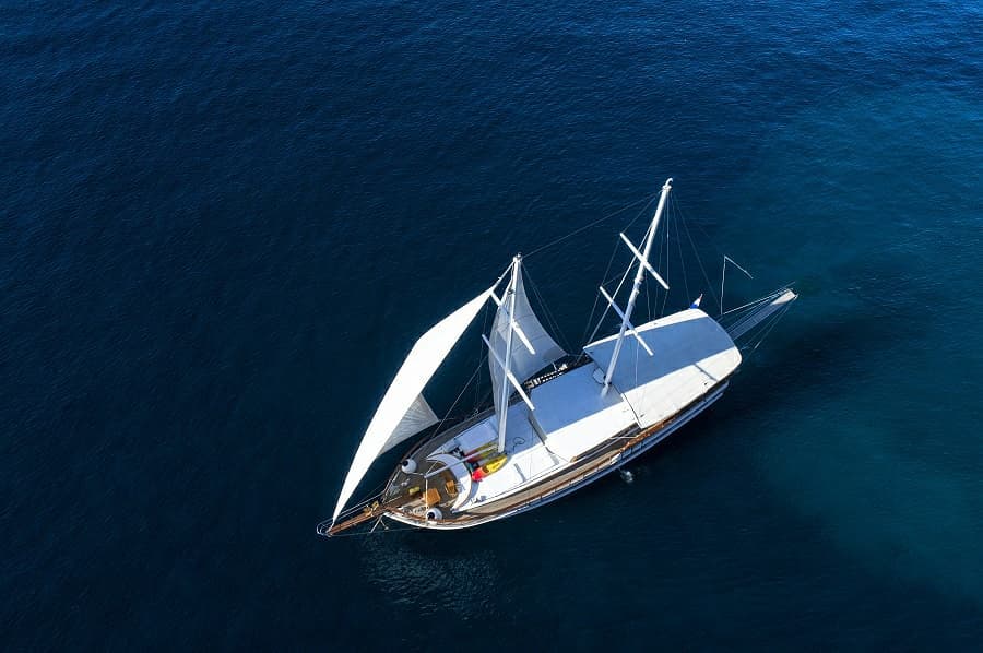 Luxury Yacht Allure E